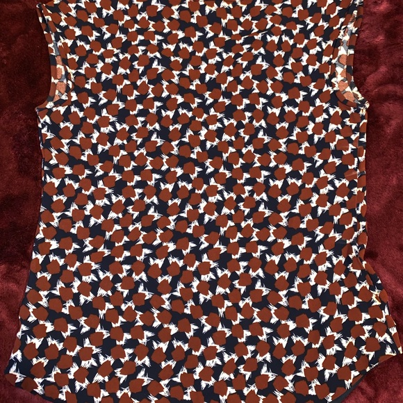 J Crew Burgundy Pattern Ruffle Viscose Blouse - Picture 4 of 8